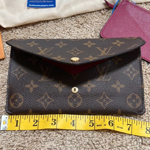 LOUIS VUITTON monogram Jeanne wallet with Louis Vuitton inserts - Picture 13 of 14